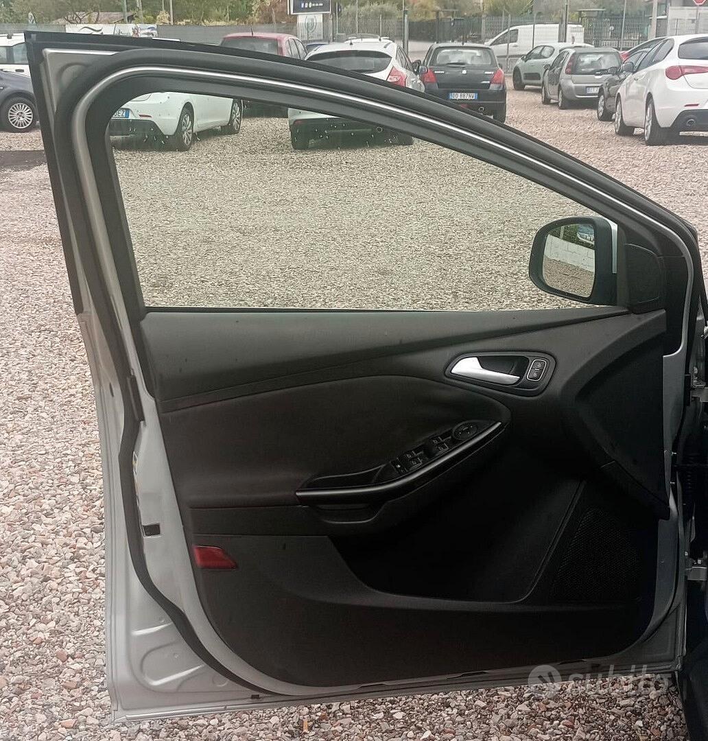 Ford Focus 1.5 TDCi 120 CV Start&Stop Powershift SW Titanium