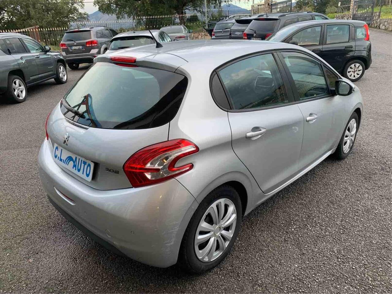 Peugeot 208 1.4 HDi