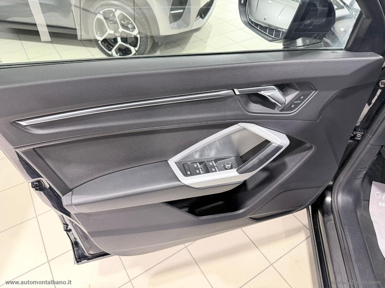 AUDI Q3 35 TDI Business ADVANCED