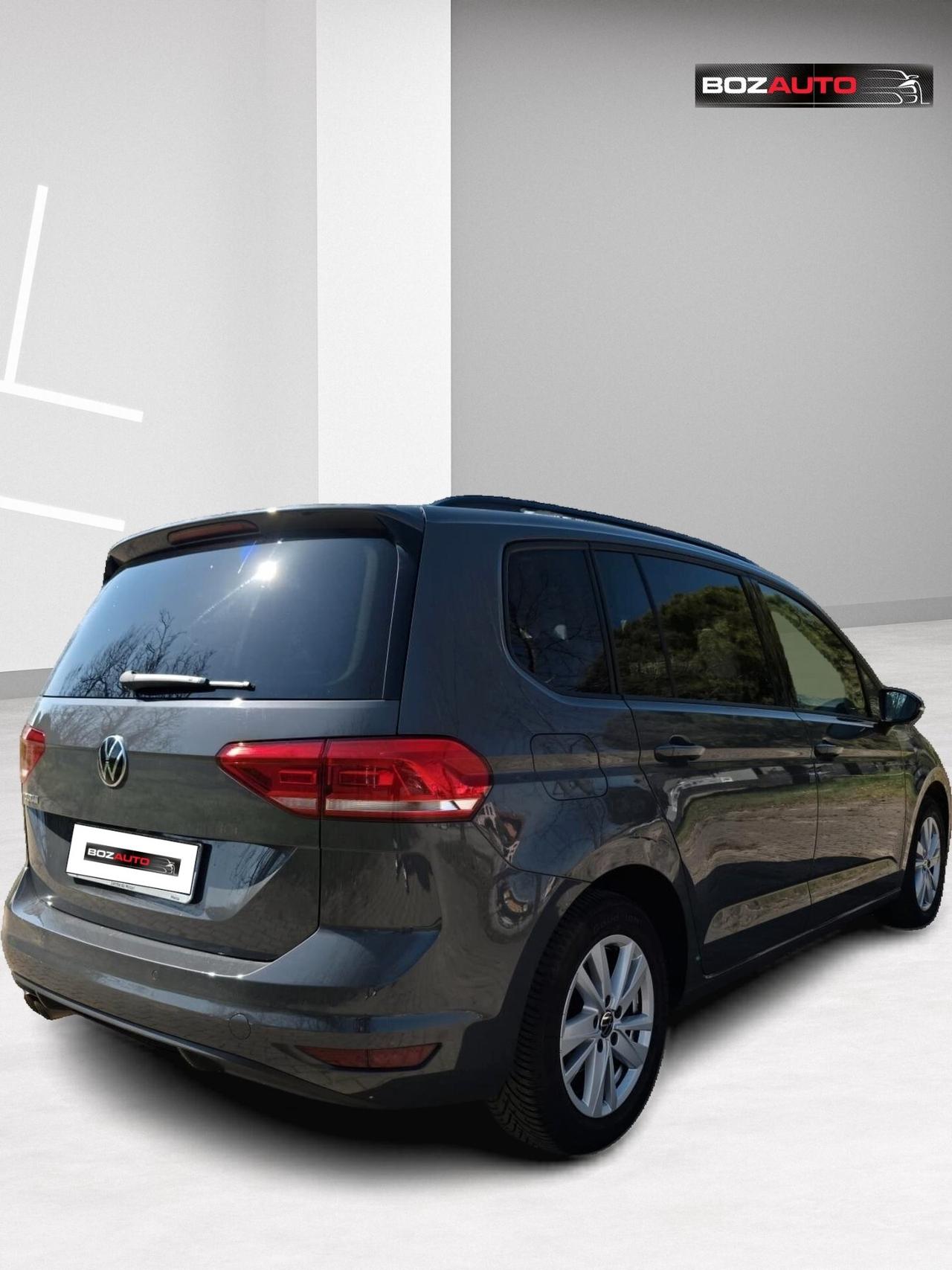 Volkswagen Touran 7 Posti 2.0 TDI 150 CV DSG Executive TAGLIANDI UFFICIALI