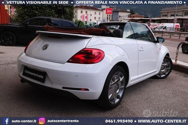 Volkswagen Maggiolino Cabrio 2.0 TDI DSG Karm...