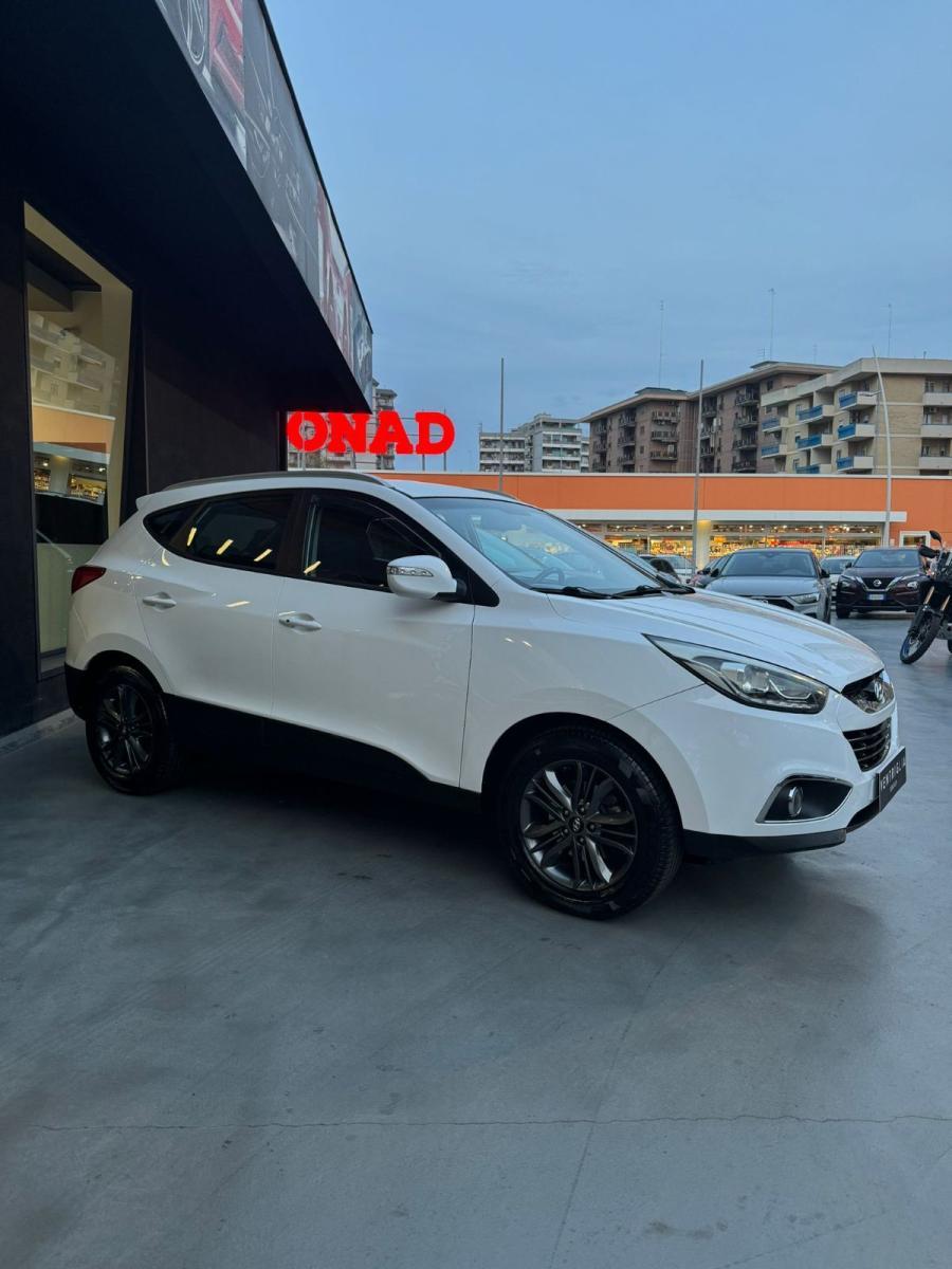 HYUNDAI - iX35 - 1.7 CRDi 2WD Xpossible