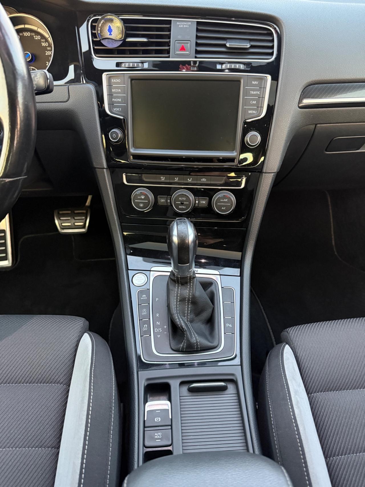 Volkswagen Golf R 2.0 DSG 5p.