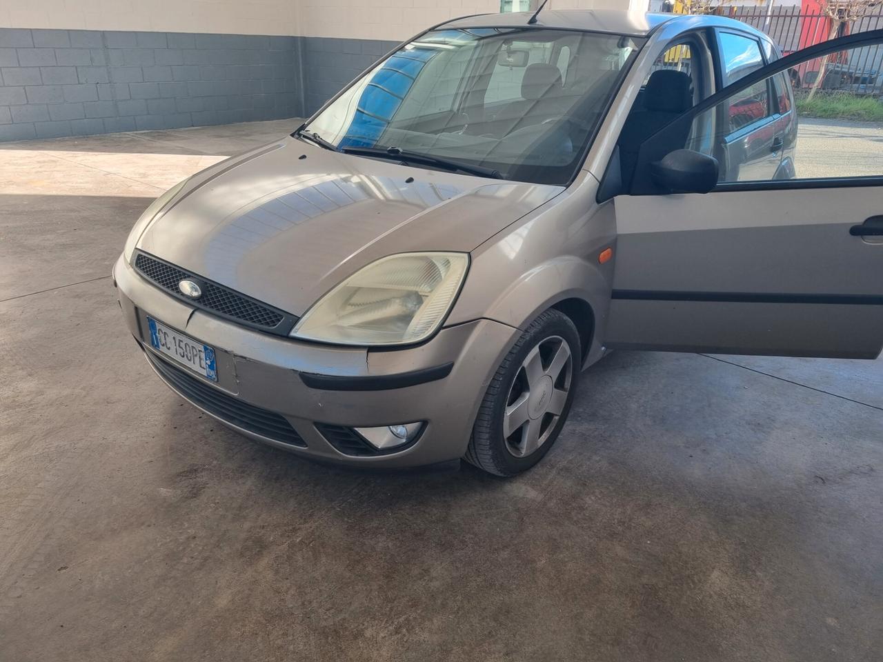 Ford Fiesta 1.4 16V 5p. Zetec