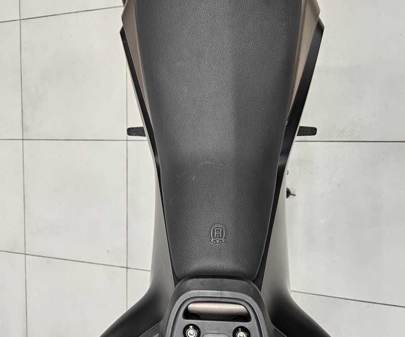 Husqvarna Svartpilen 125 - 2024