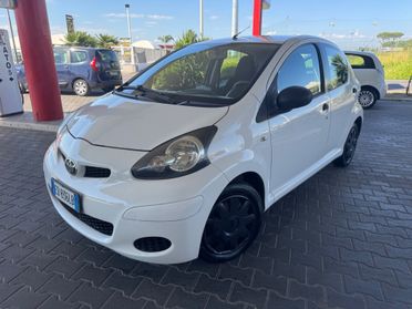 Toyota Aygo 1.0 12V VVT-i 5 porte Sol Connect