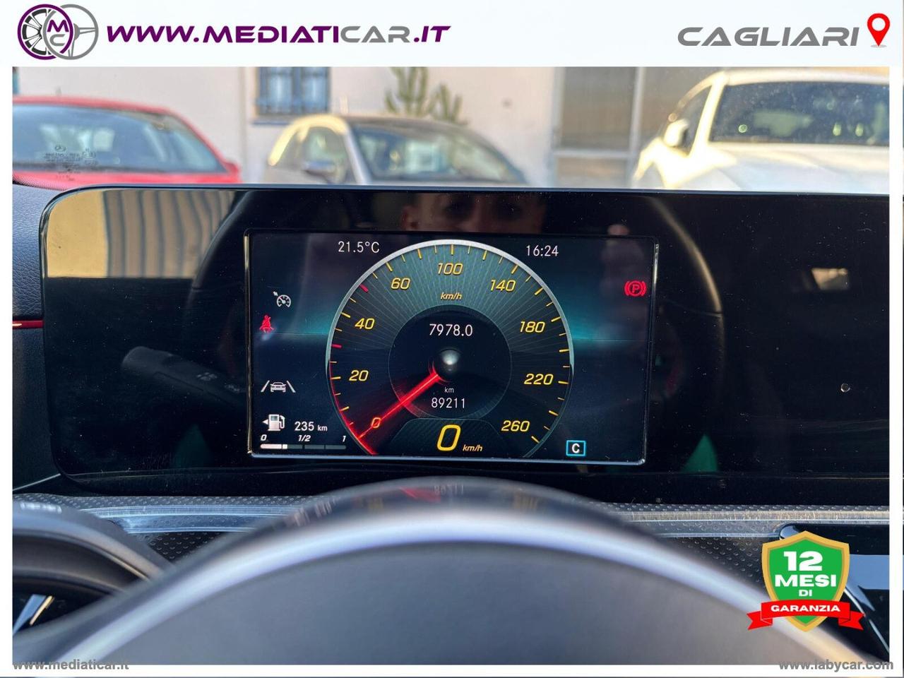 MERCEDES-BENZ A 180 Premium