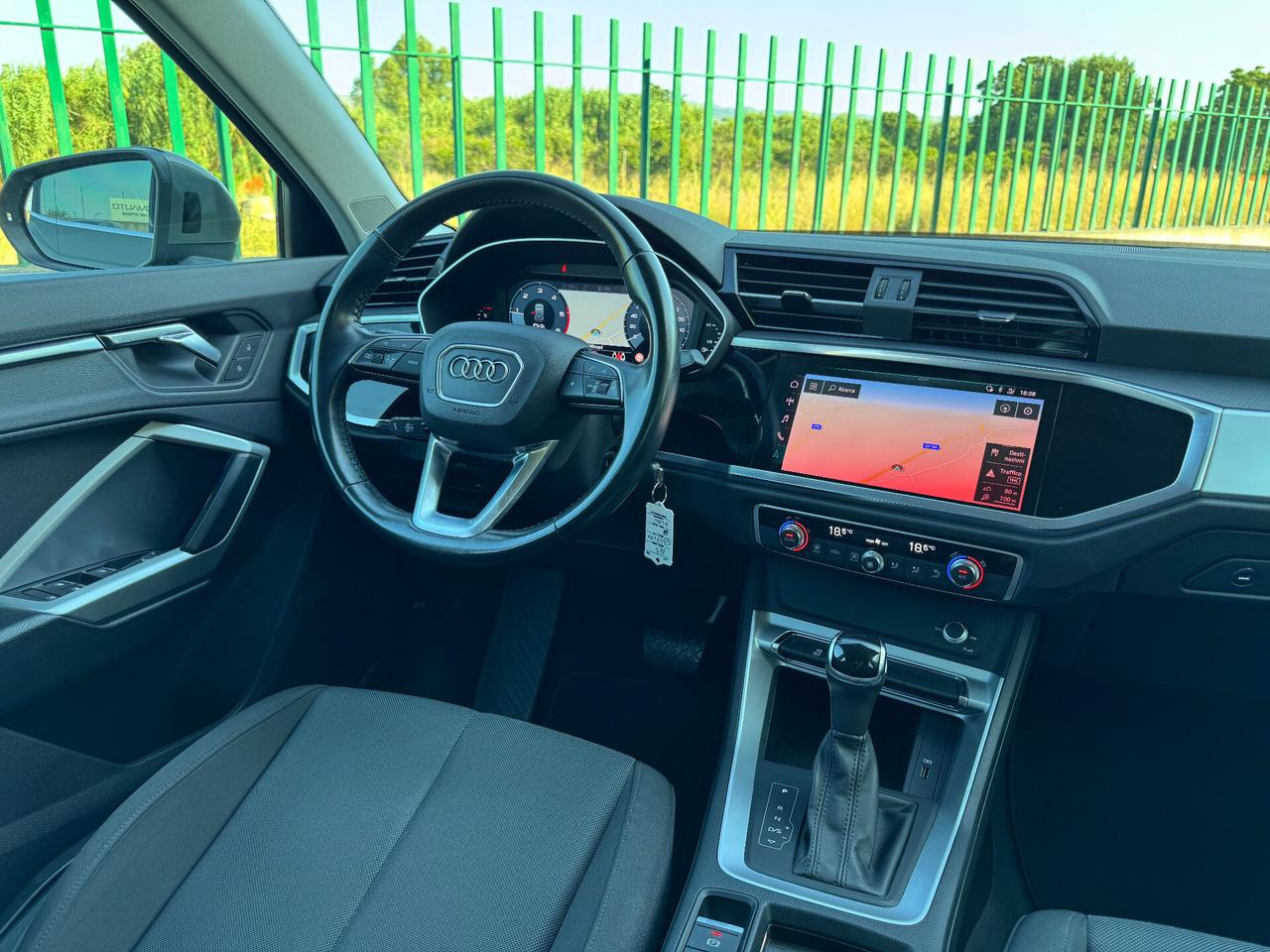Audi Q3 35 TDI S tronic Business Advanced