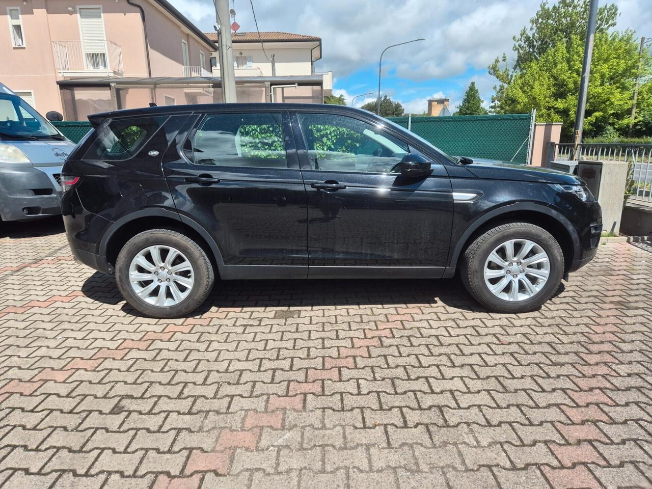Land Rover Discovery Sport 2.0 150 CV CON CATENA DA FARE