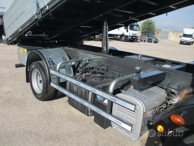 Iveco EUROCARGO 120/25 E5 RIBALTABILE TRILATERALE