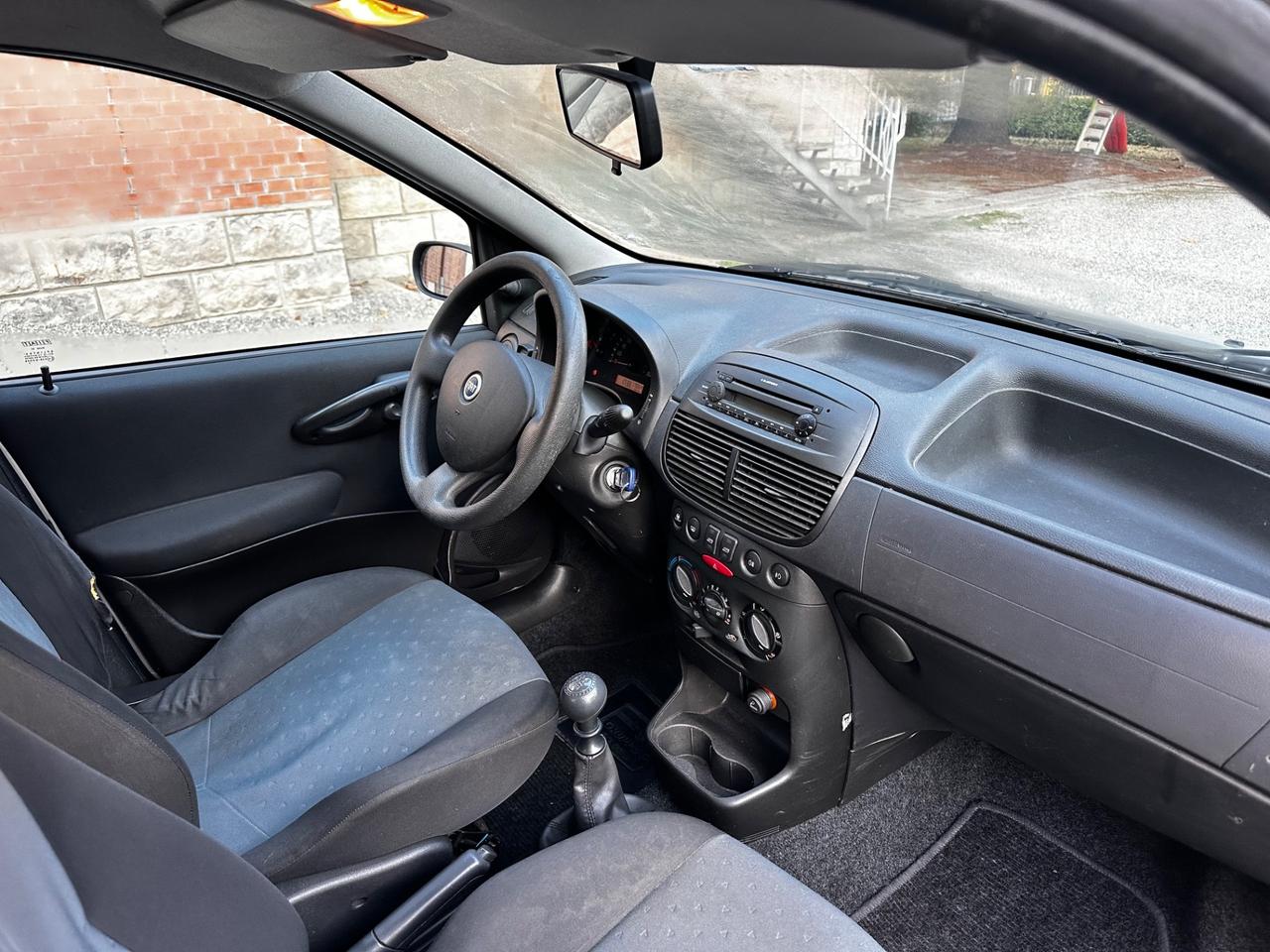 Fiat Punto 1.2 5 porte Active Natural Power