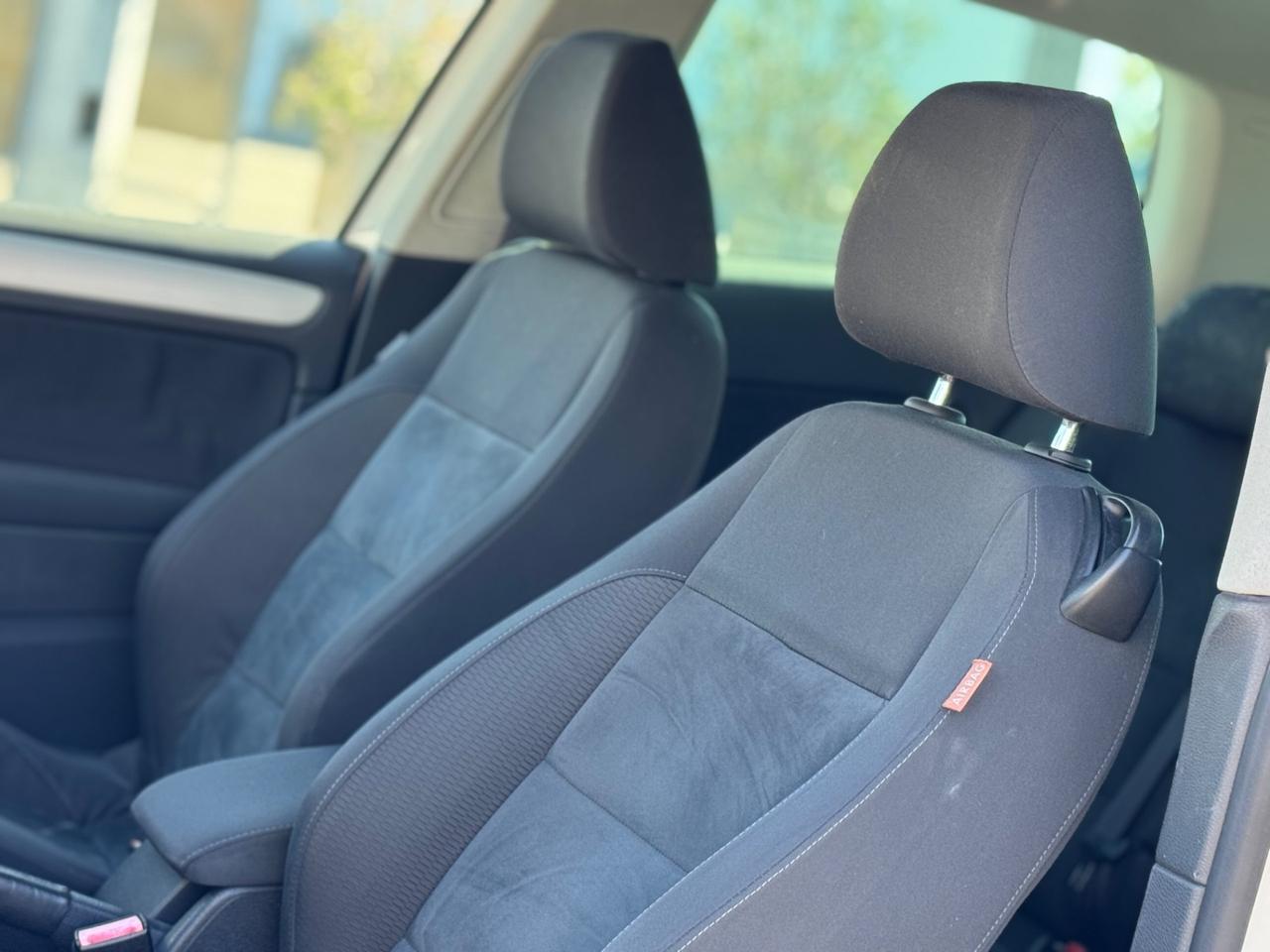 VOLKSWAGEN GOLF 1.6 TDI 105CV GARANZIA 12 MESI