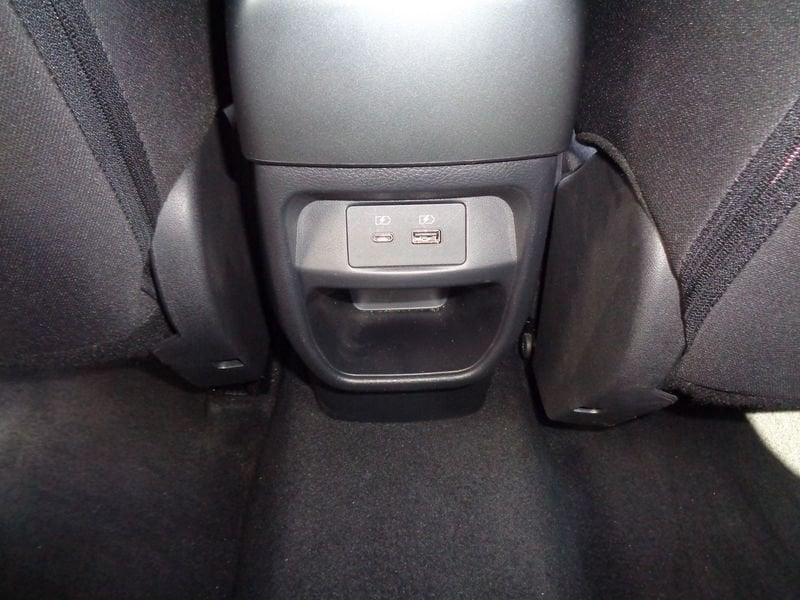 Nissan Juke Juke 1.0 dig-t N-Connecta 114cv dct