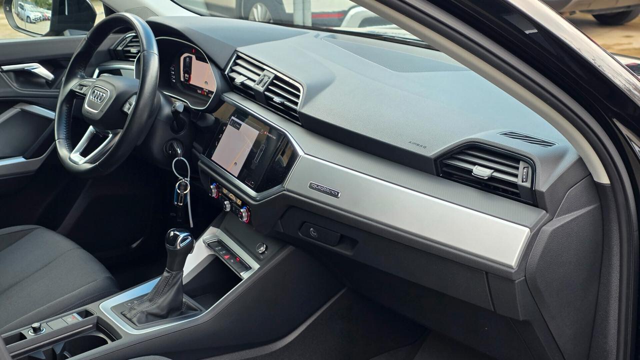 Audi Q3 35 TDI quattro