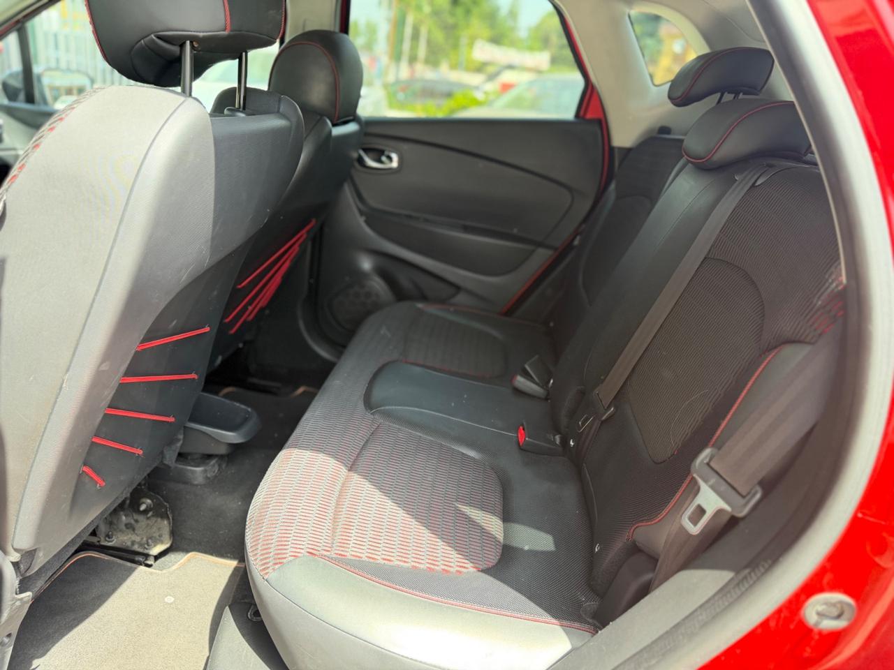 Renault Captur 1.5 dCi automatica