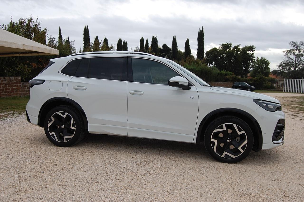 Volkswagen Tiguan 1.5 eTSI 150 CV ACT DSG R-Line