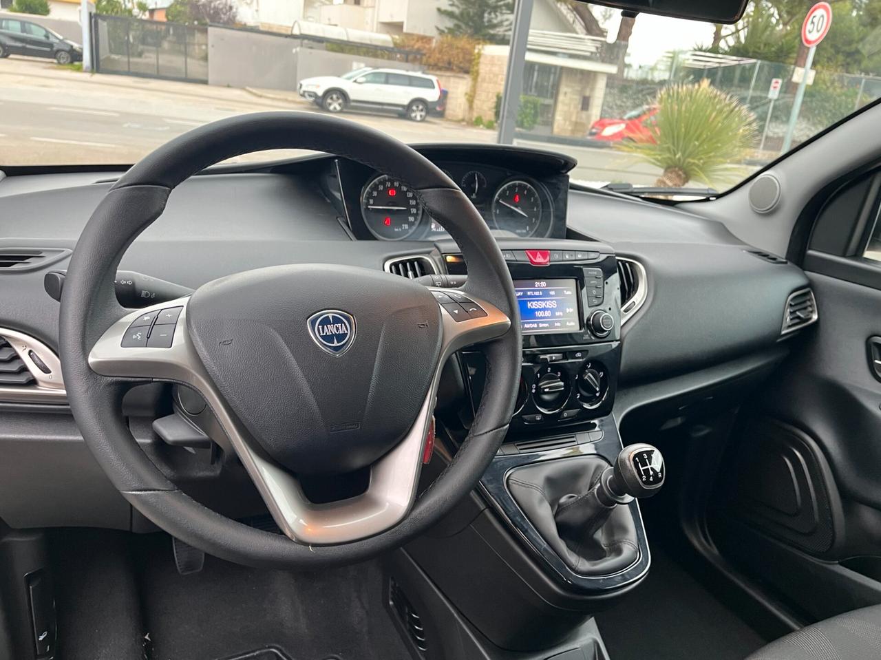 Lancia Ypsilon 1.2 69 CV 5 porte GPL Ecochic Gold