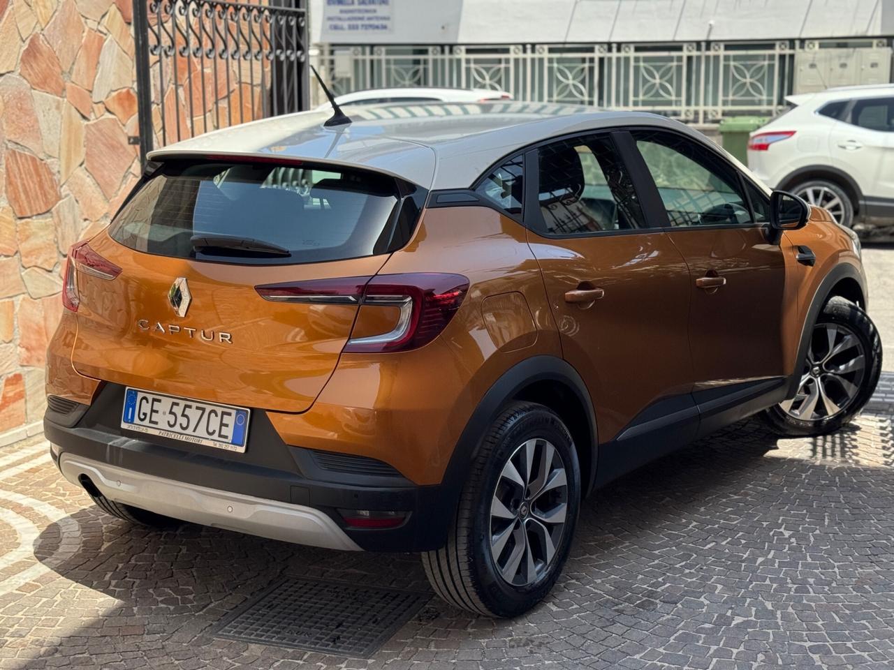 Renault Captur TCe 100 CV Intens
