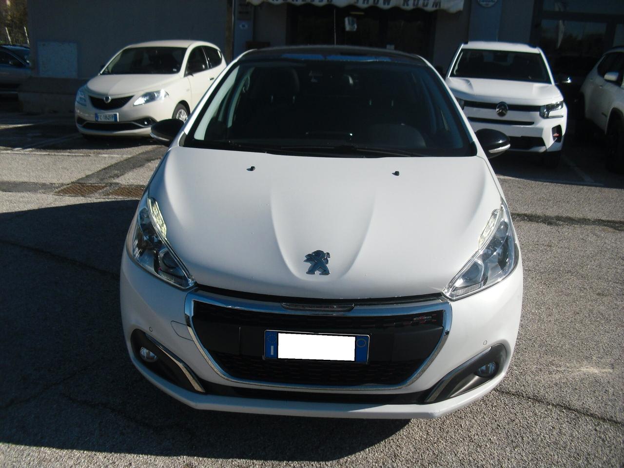 Peugeot 208 BlueHDi 100 5p. GT Line ICE White, FULL OPTIONAL, OTTIME CONDIZIONI!!