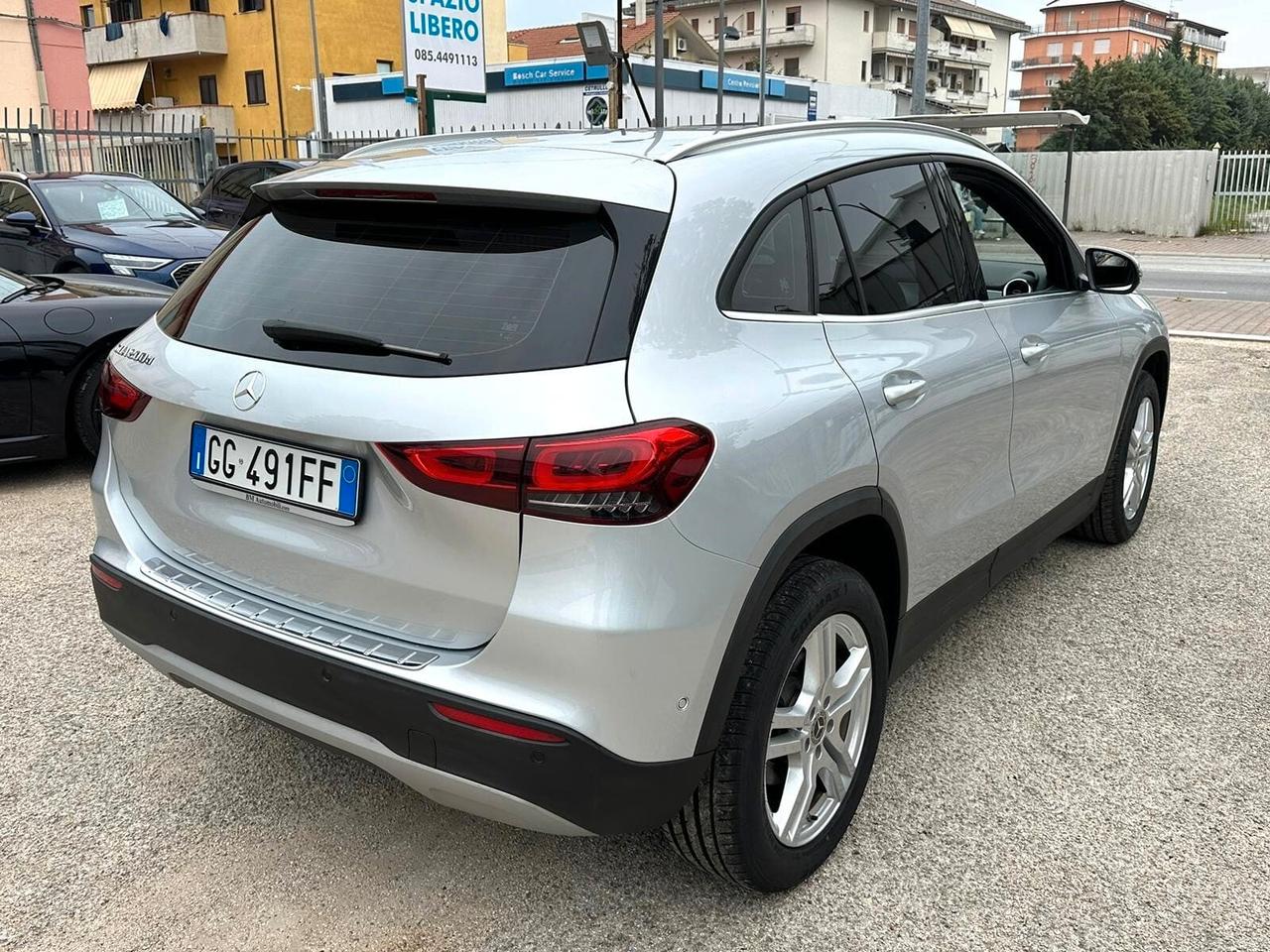 MERCEDES-BENZ GLA 200 d SPORT 150CV