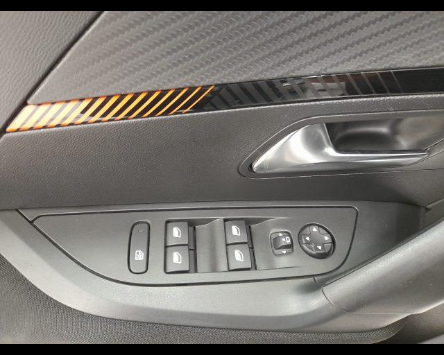PEUGEOT 2008 II 2020 - 1.2 puretech Active s&s 100cv