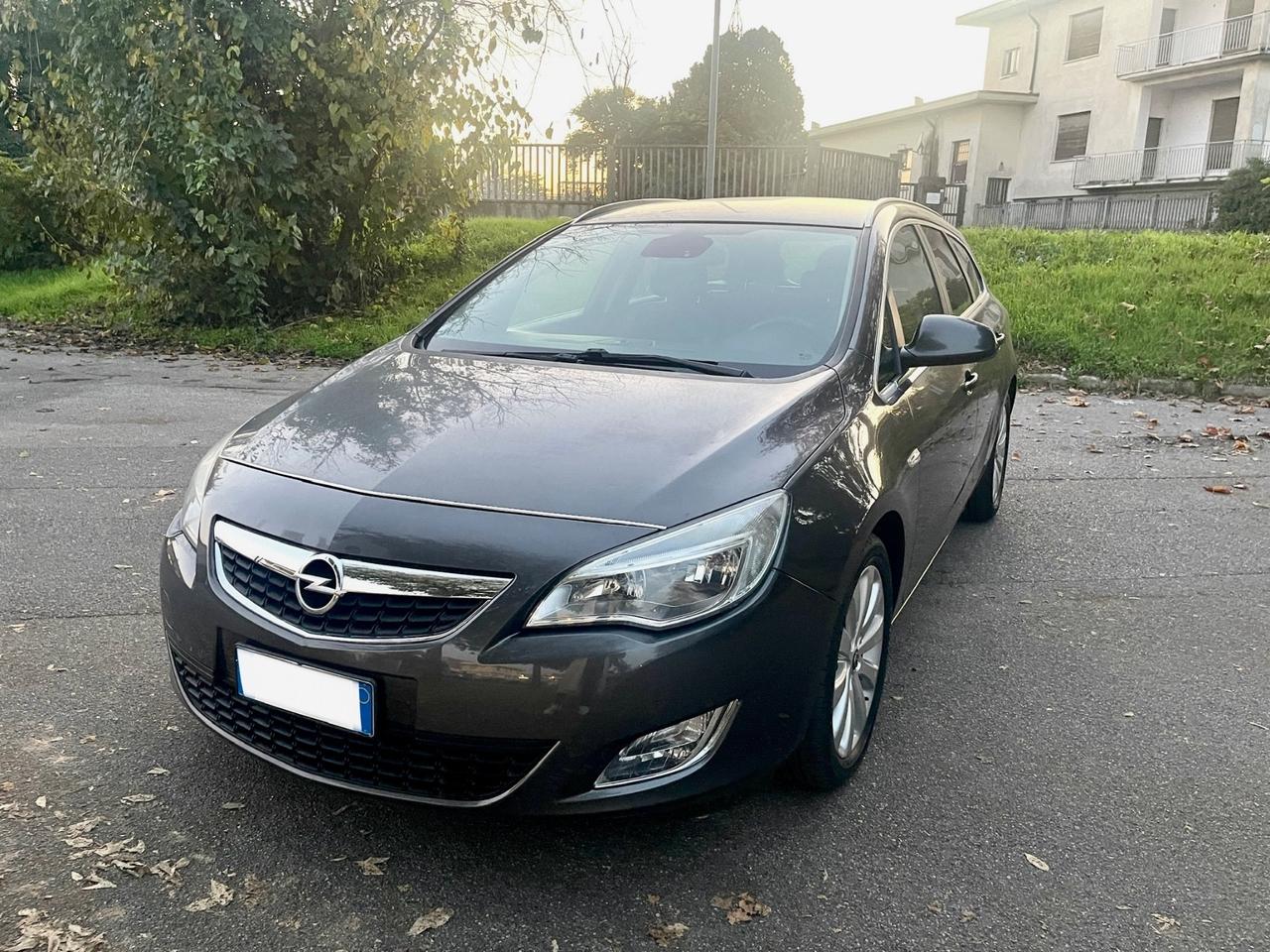 Opel Astra 1.3 CDTI 95CV S&S Sports Tourer Cosmo per Neopatentati 2012
