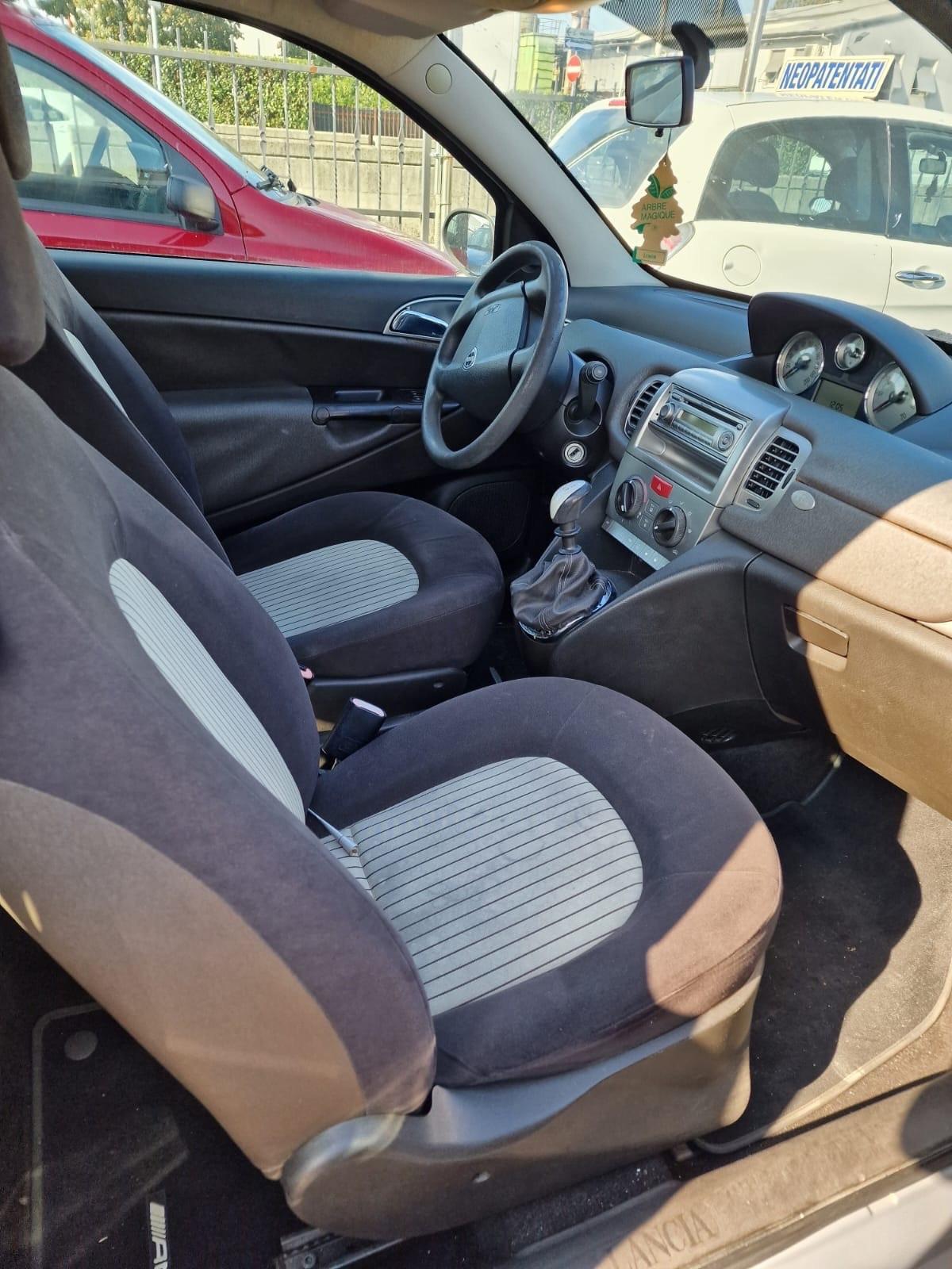 Lancia Ypsilon CLIMA NEOPATENTATI