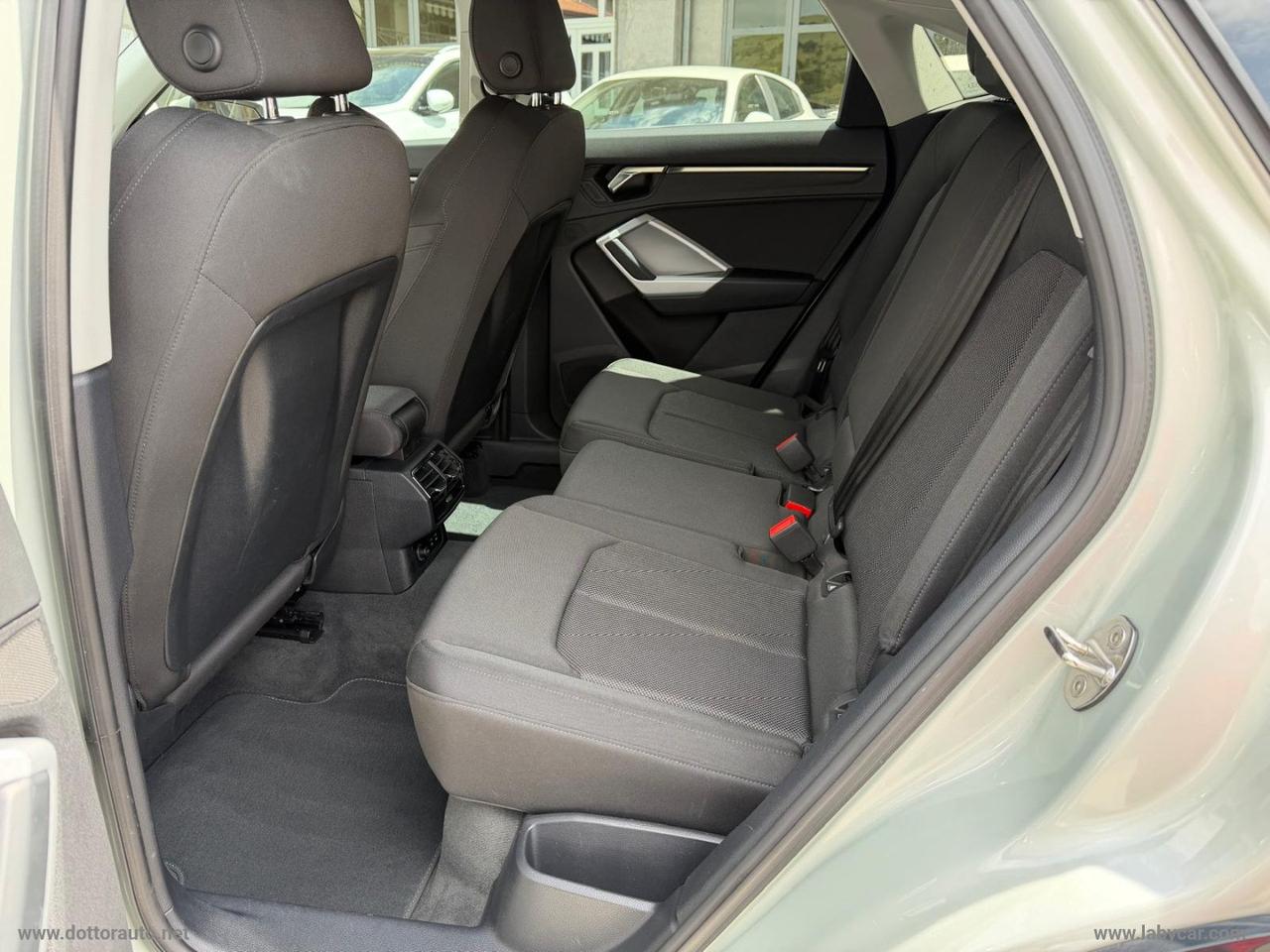 AUDI Q3 35 TDI S tronic S line edition