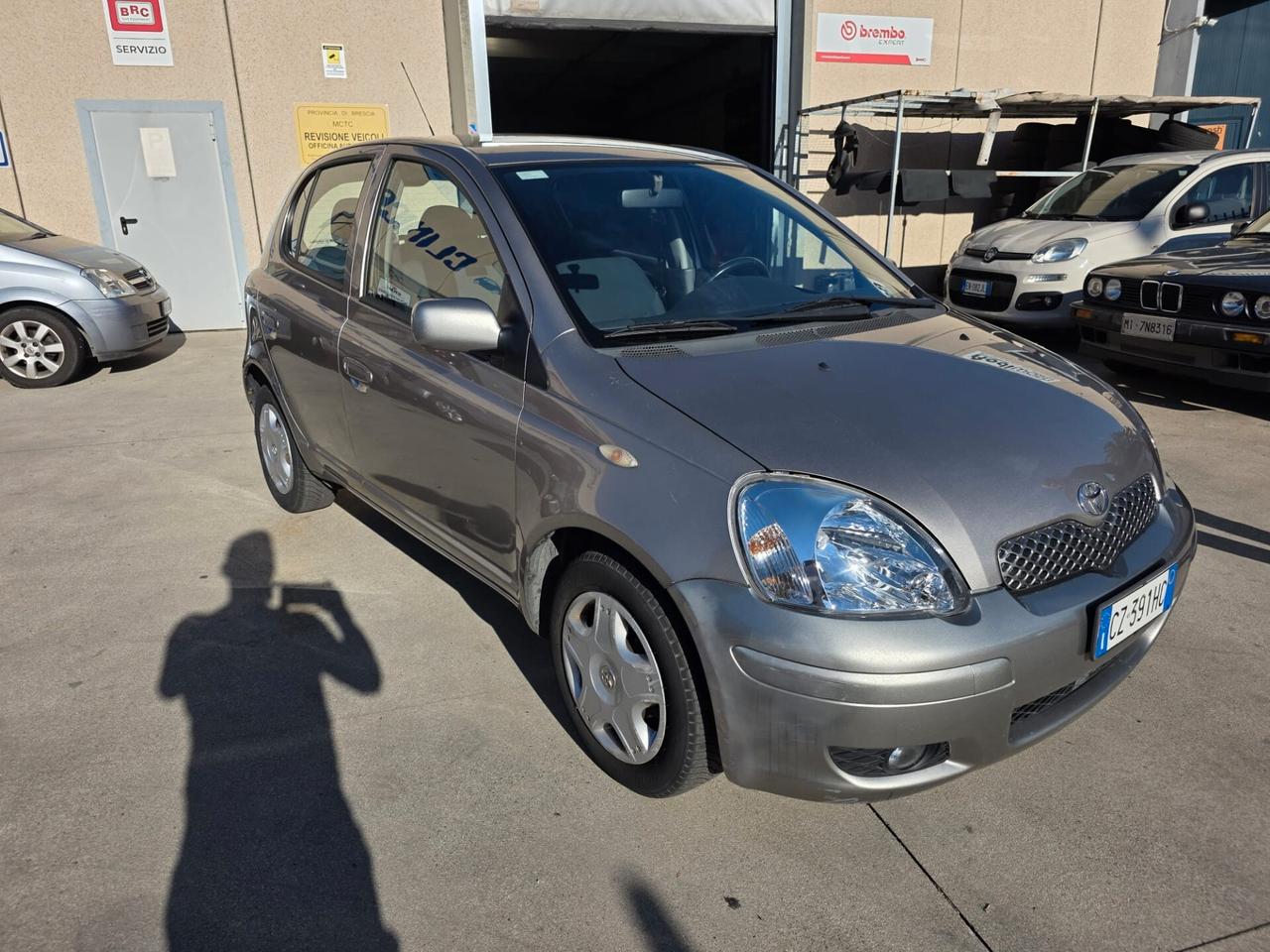 Toyota Yaris 1.0 5 porte