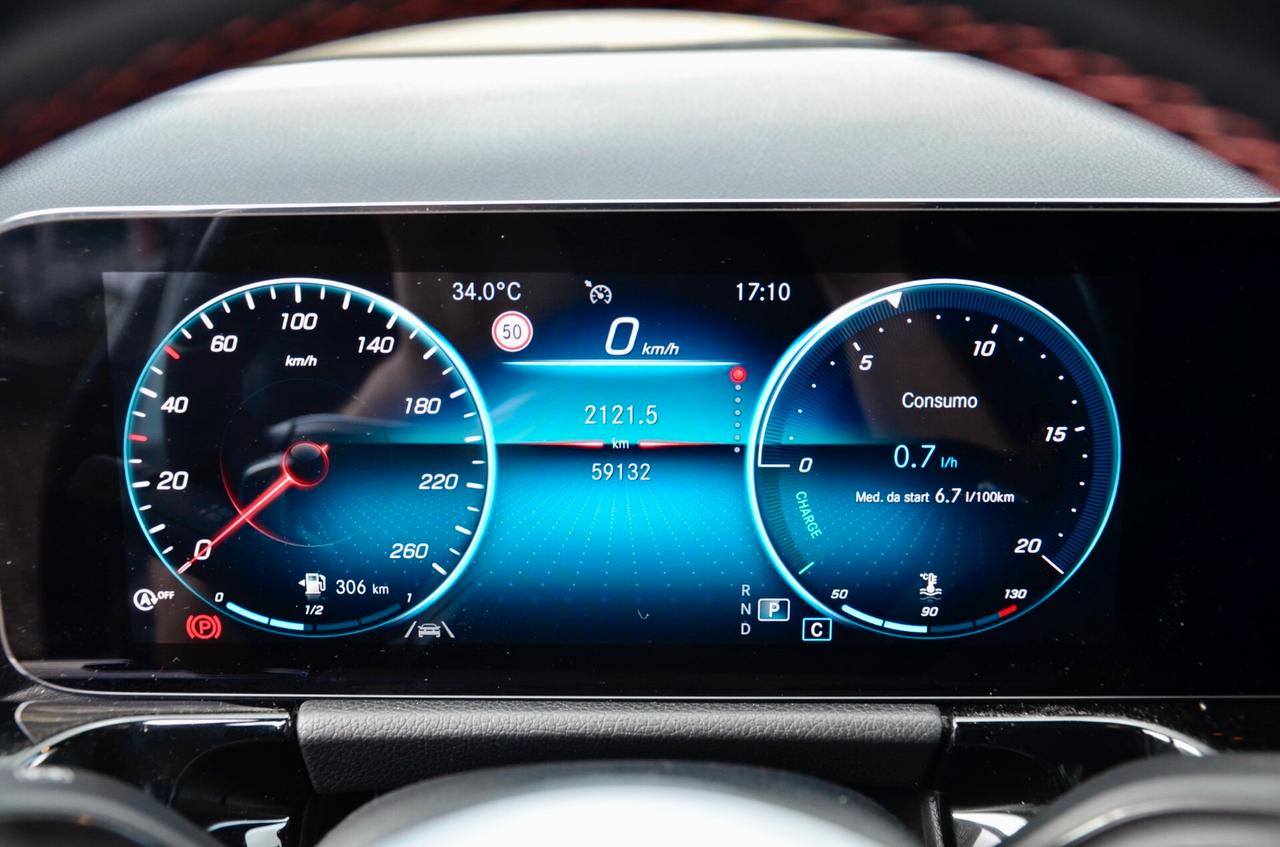 MERCEDES-BENZ GLA 220d PREMIUM AMG 4MATIC 190cv AUTO, UFF ITALIANA, FARI LED, NAVI, RETROCAMERA, 19", PERMUTE