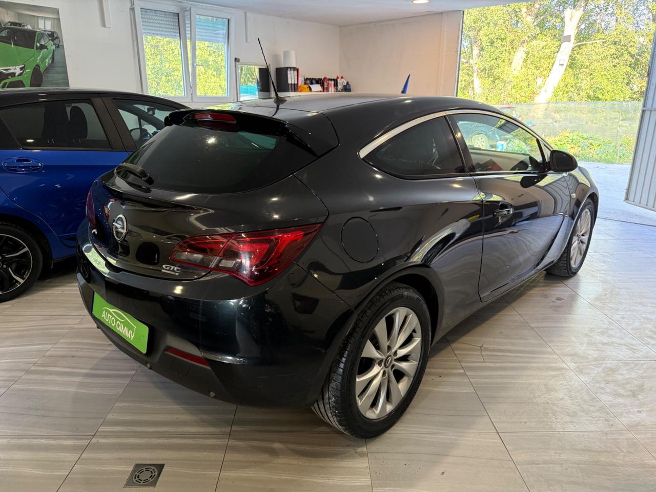 Opel Astra GTC 1.7 DIESEL NEOPATENTATI