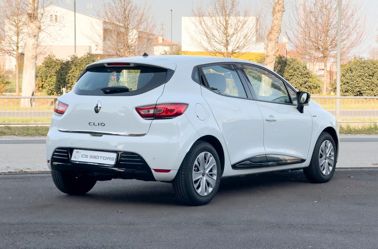 Renault Clio dCi 8V 90 CV 5 porte Moschino Intens