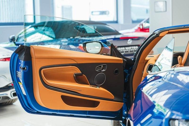 Aston Martin DB11 ASTON MARTIN DB11 VOLANTE
