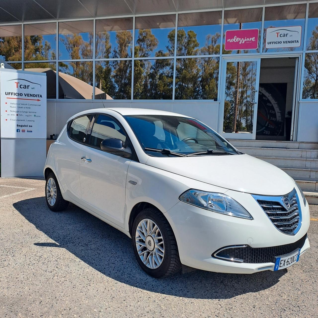 Lancia Ypsilon 1.2 Bz/Gpl 69 Cv Silver