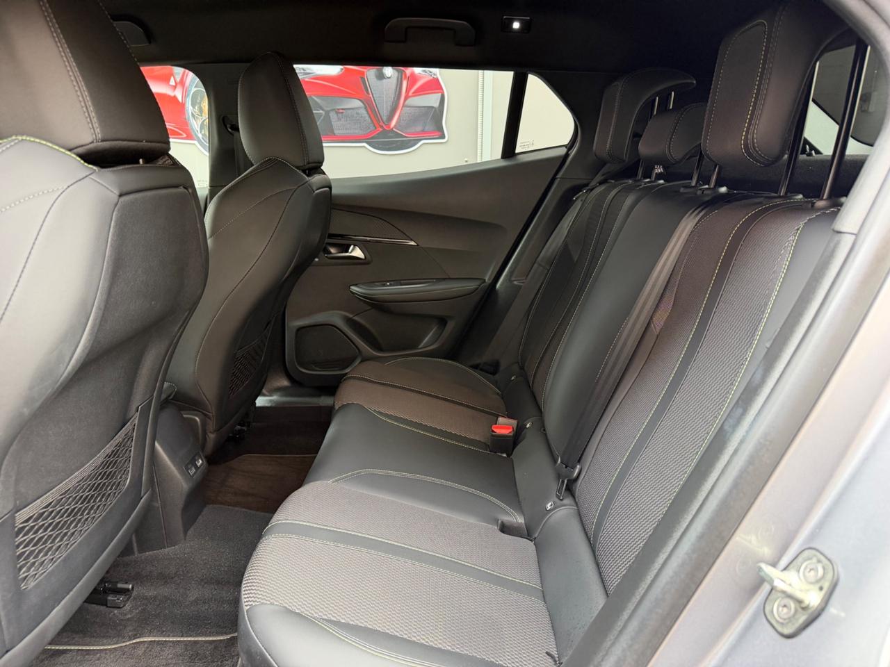 Peugeot 2008 Hybrid 145 e-DCS6 GT 2025