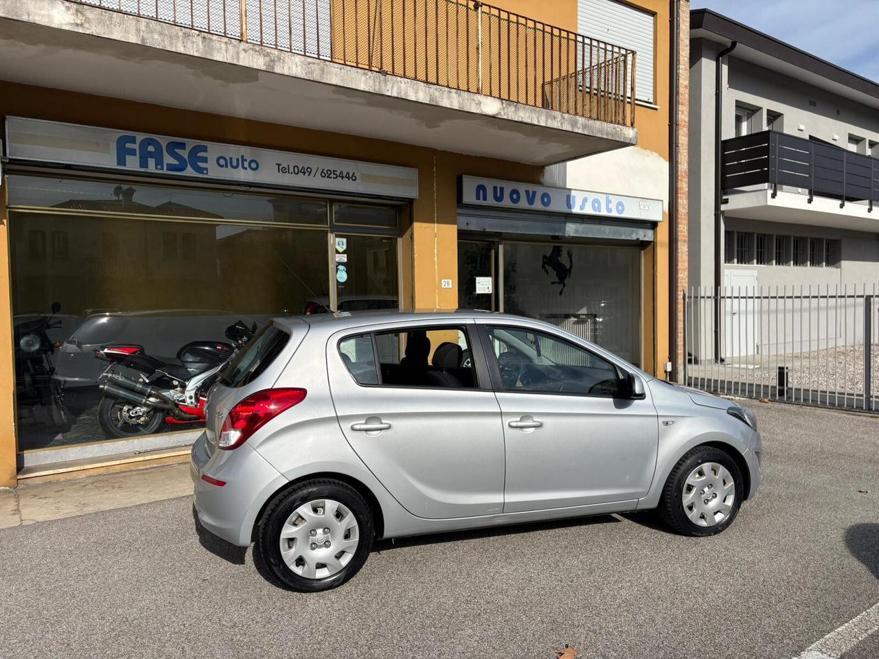 HYUNDAI i20 1.2 5p. Classic - 2014