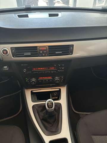BMW 320 320d Eletta 150cv 6m