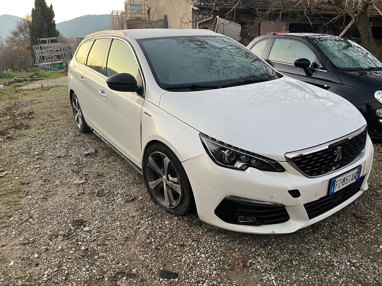 Peugeot 308 1.5 DIESEL GT Line 2020 INCIDENTATA