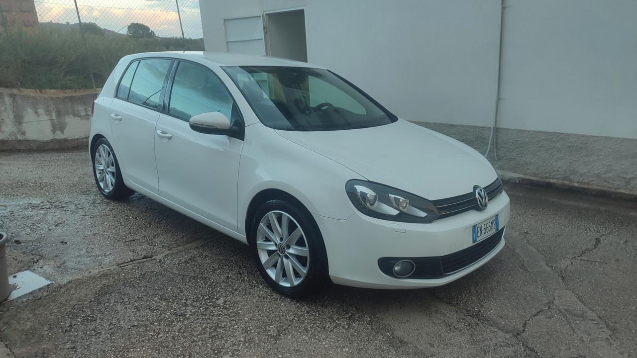 Volkswagen Golf 1.6 TDI DPF 5p. Highline
