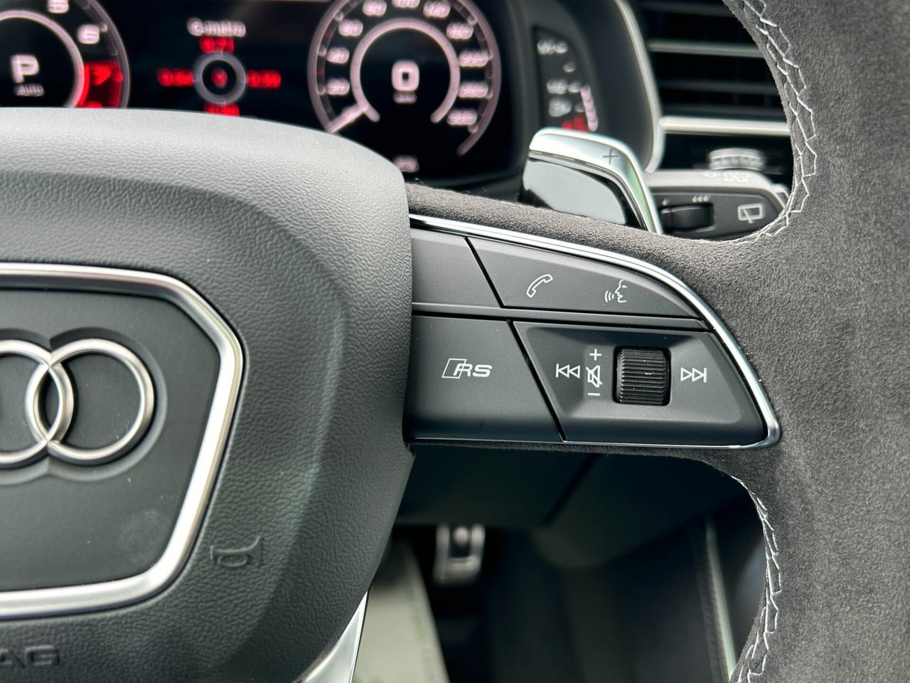 Audi RS Q8 4.0 mhev quattro tiptronic
