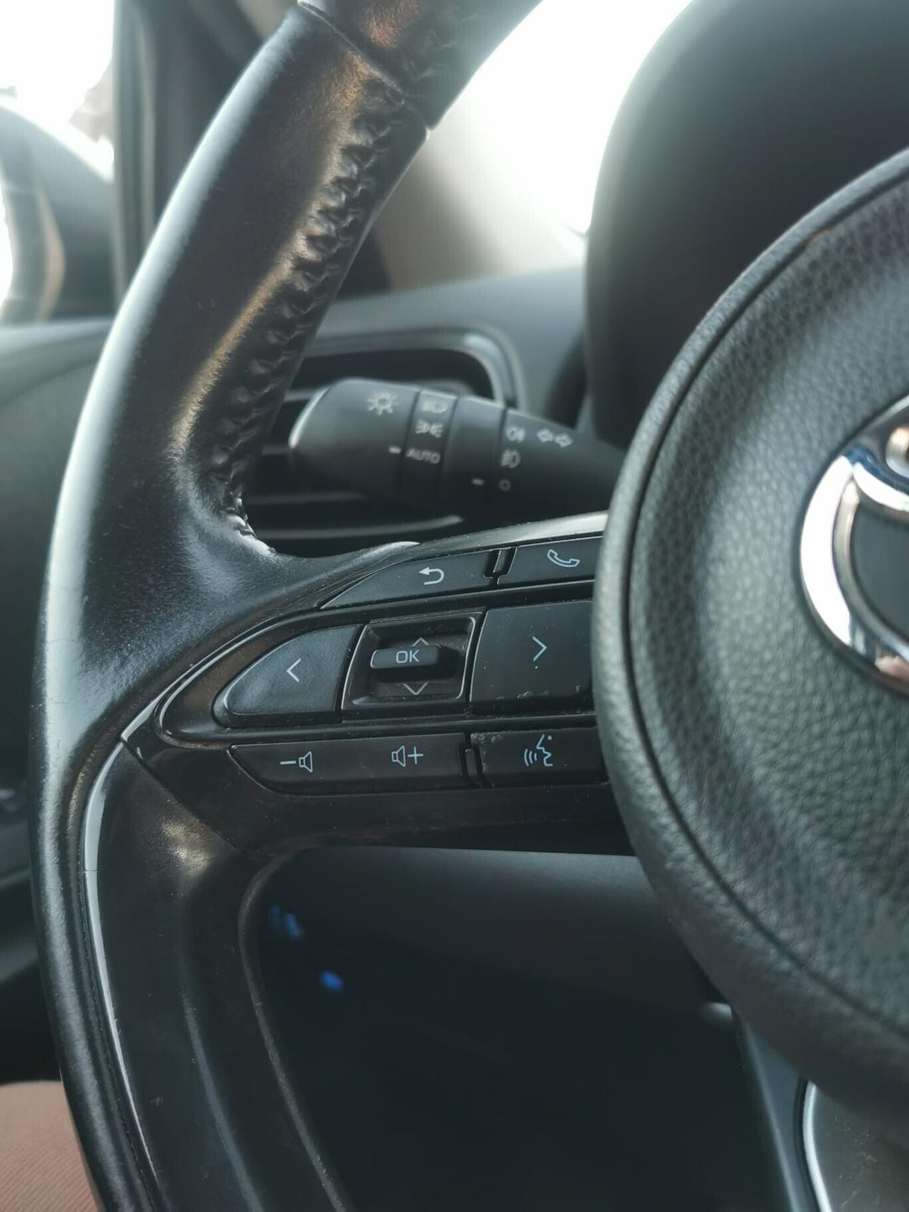 Toyota Yaris 1.5 Hybrid 5 porte Lounge