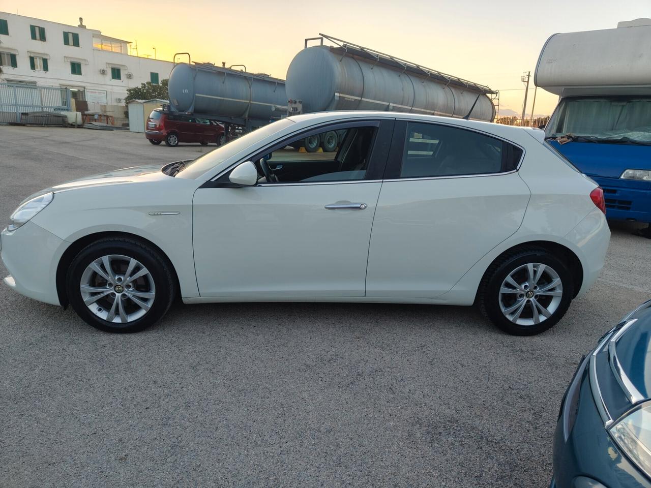 Alfa Romeo Giulietta 1.6 JTDm-2 105 CV Progression