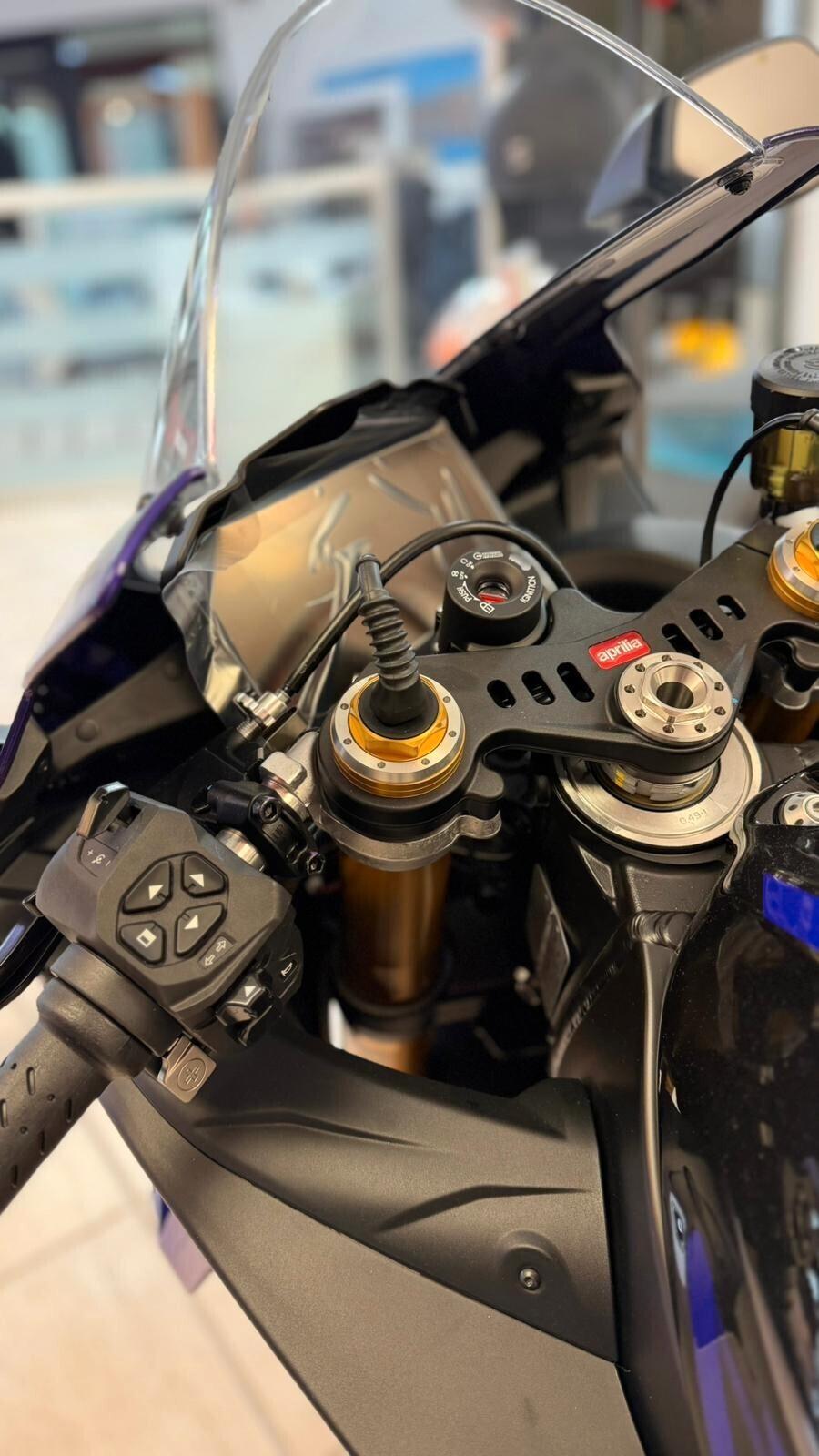 APRILIA RSV4 FACTORY 1100 – 220 CV – MY26 – NUOVA