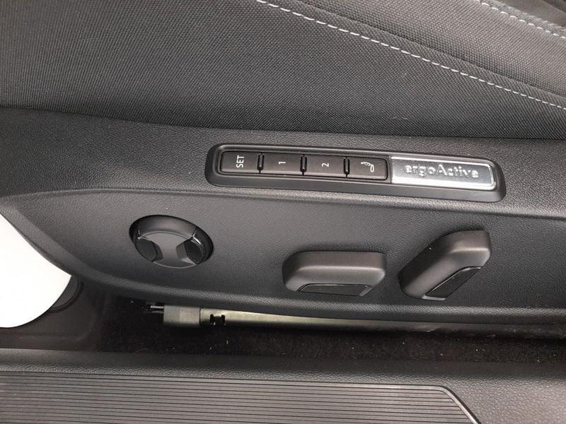 Volkswagen Golf 2.0 TDI SCR 85kW Style DSG