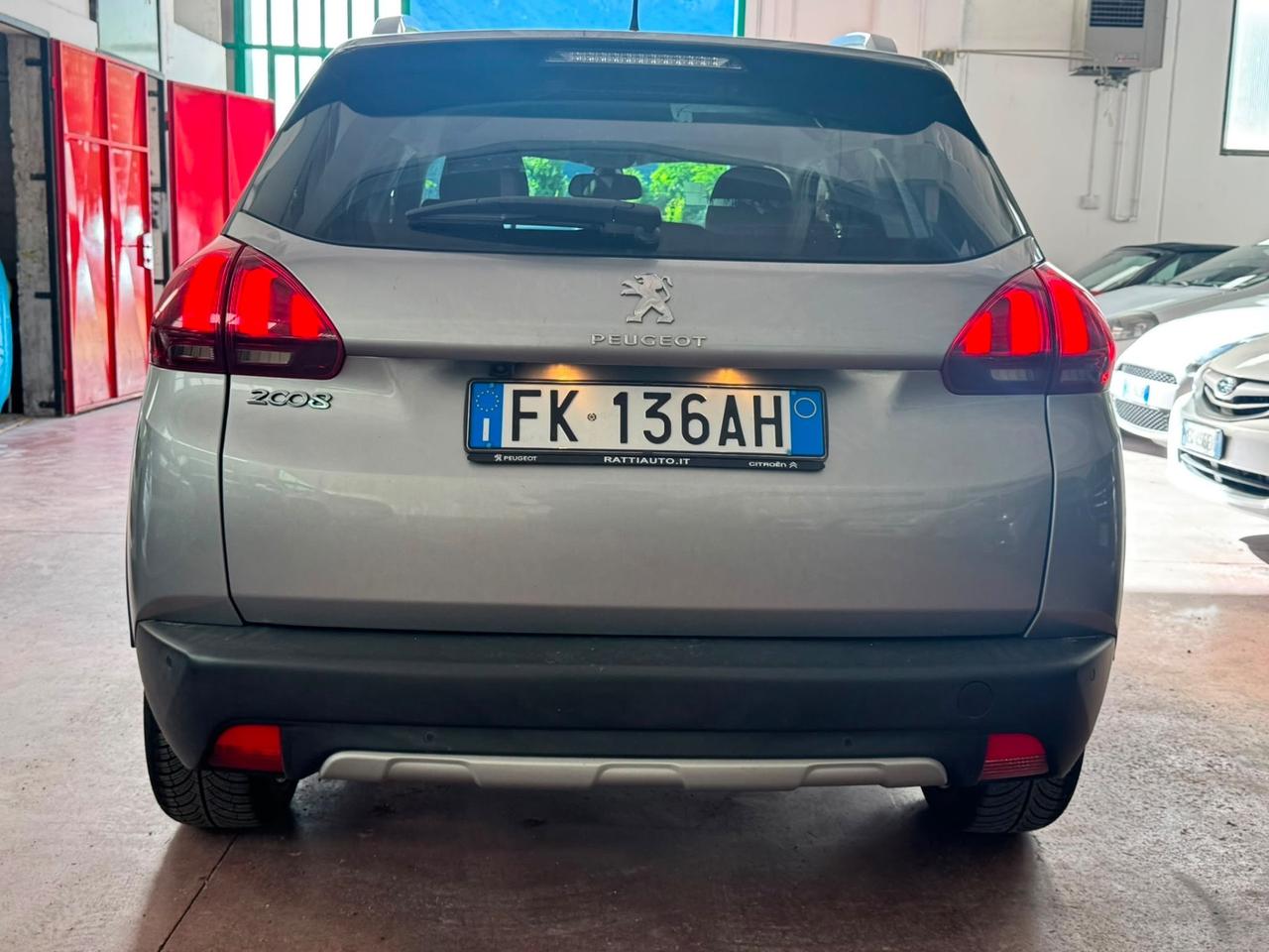 Peugeot 2008 BlueHDi 120 S&S Black Matt NEOPATENTATI