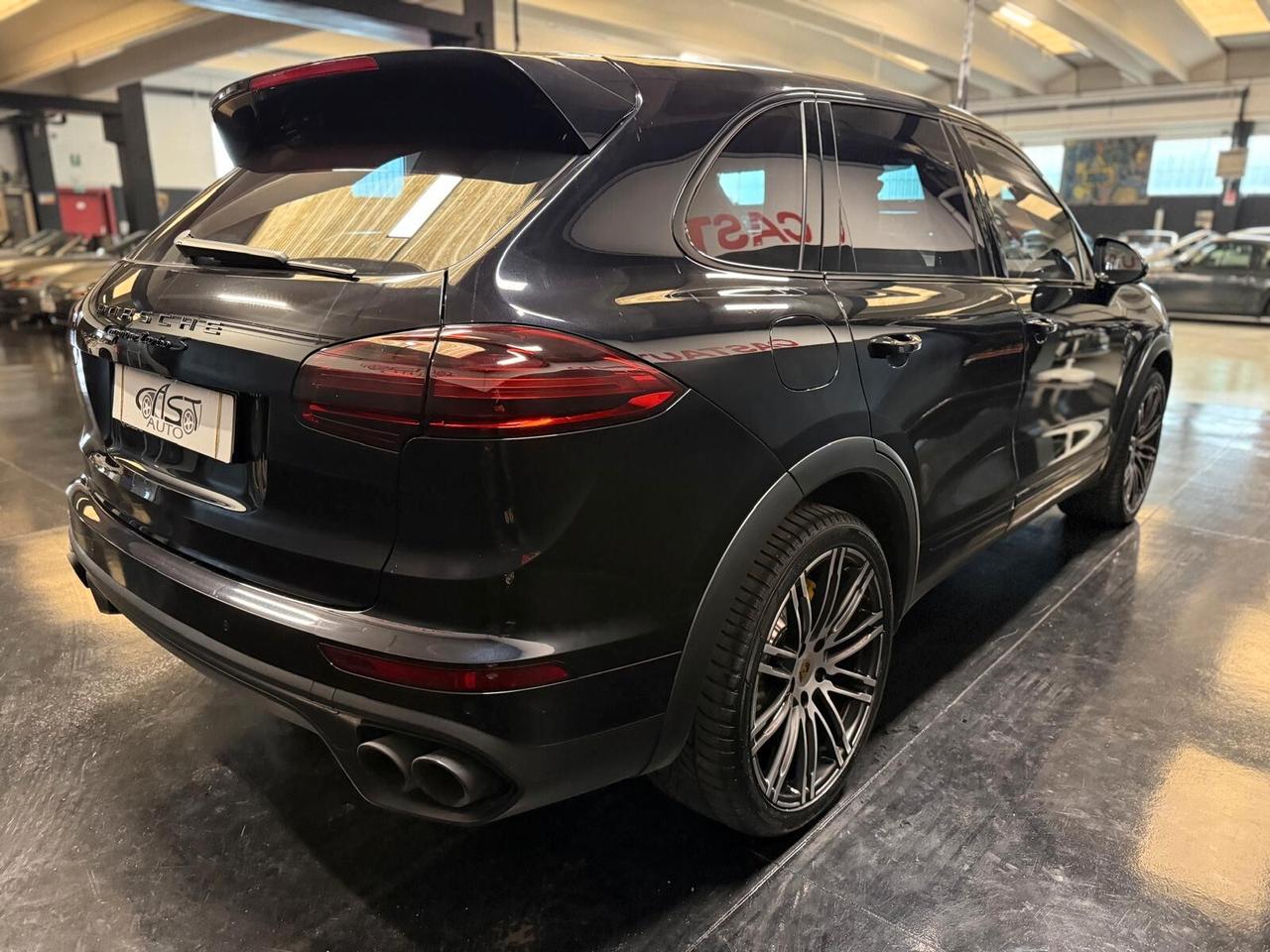 Porsche Cayenne 4.8 Turbo S