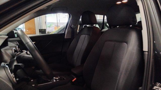 AUDI Q2 30 TFSI Business Advanced