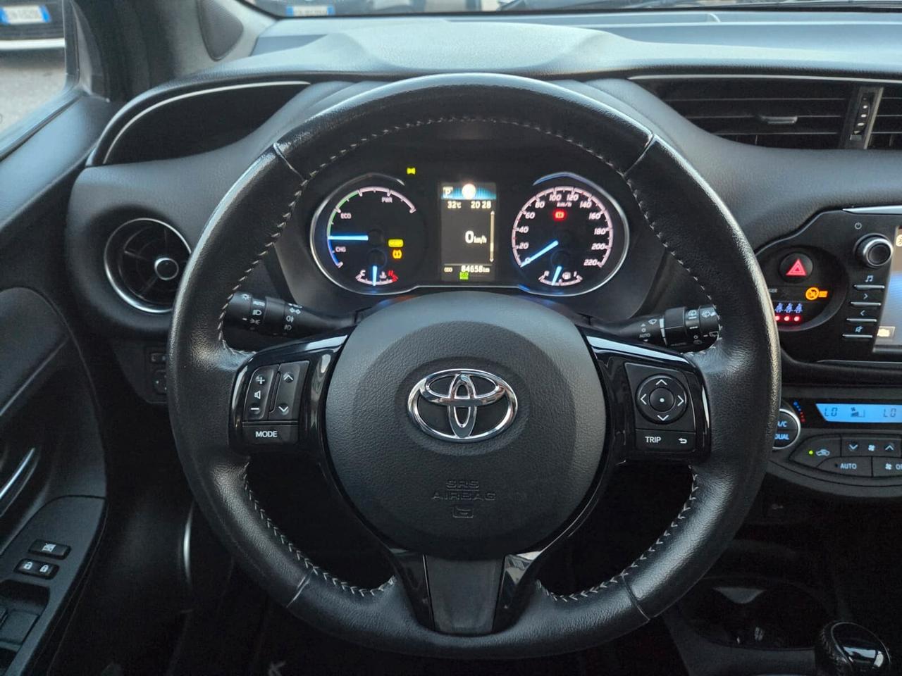 Toyota Yaris 1.5 Hybrid 5 porte Trend "Blue Edition"