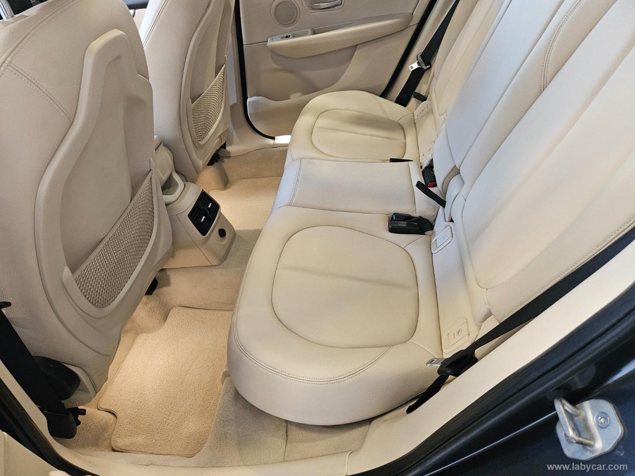 BMW 218d Active Tourer Advantage