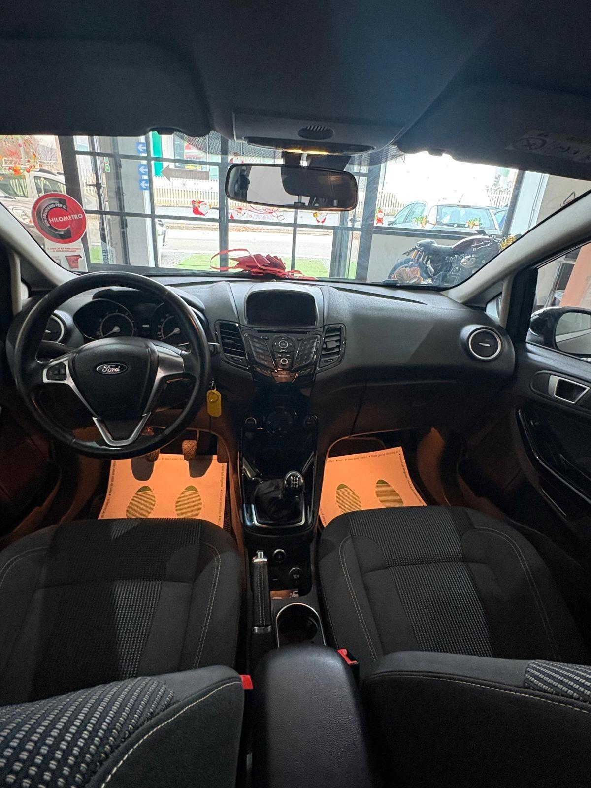 Ford Fiesta 1.4 5 porte Bz.- GPL Black & White Edition